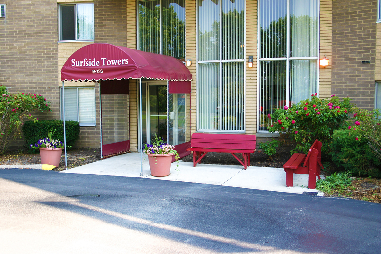 Surfside Towers in Eastlake, OH